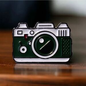 3/20 Vintage Camera Enamel Pin